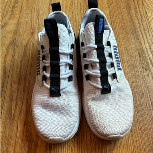 Men’s Puma running sneakers